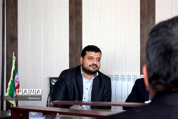 جلسه انتخابات انجمن اولیا در آموزش و پرورش بخش جوادآباد