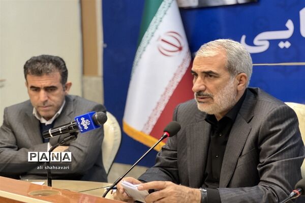 دیدار صمیمی وزیرآموزش و پرورش با دانشجویان دانشگاه فرهنگیان استان کرمانشاه