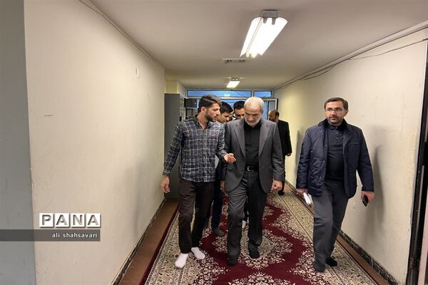 دیدار صمیمی وزیرآموزش و پرورش با دانشجویان دانشگاه فرهنگیان استان کرمانشاه