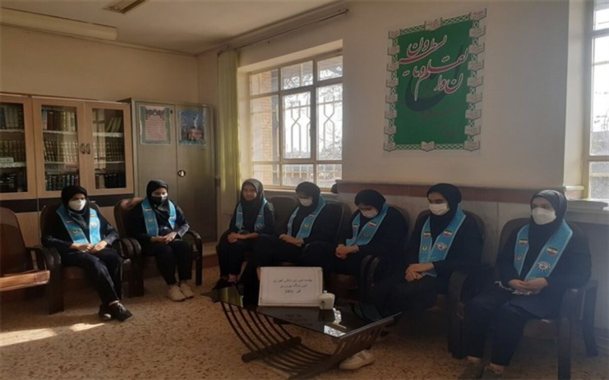 جلسات شورای دانش‌آموزی امری مهم برای تحقق اهداف این شورا است