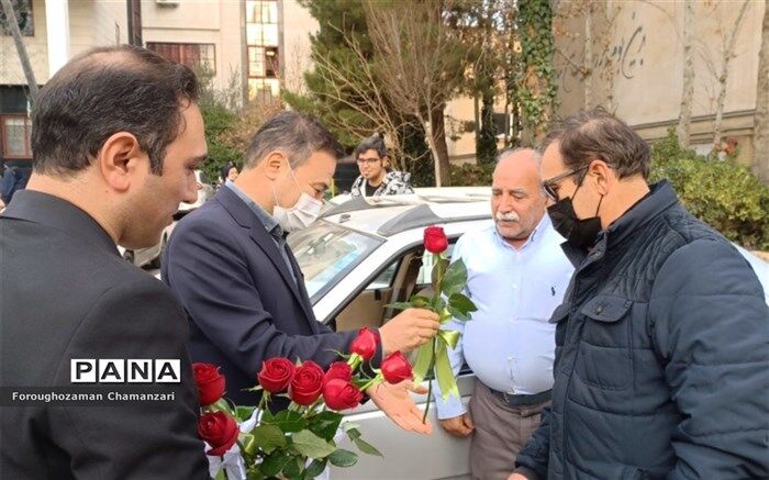 هدف تقدیر از رانندگان سرویس های دانش‌آموزی نشان دادن اهمیت جایگاه آنها در آرامش خاطر خانواده‌ها است