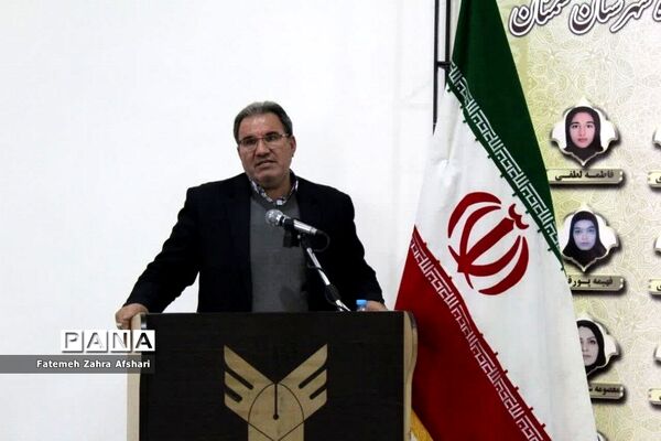 افتتاح اولین مدرسه متاورس استان و تجلیل از برگزیدگان پژوهشی شهرستان سمنان