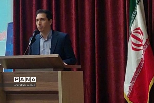 مراسم تقدیر از دانش‌آموزان، معلمان  و پژوهشگران شهرستان شهریار