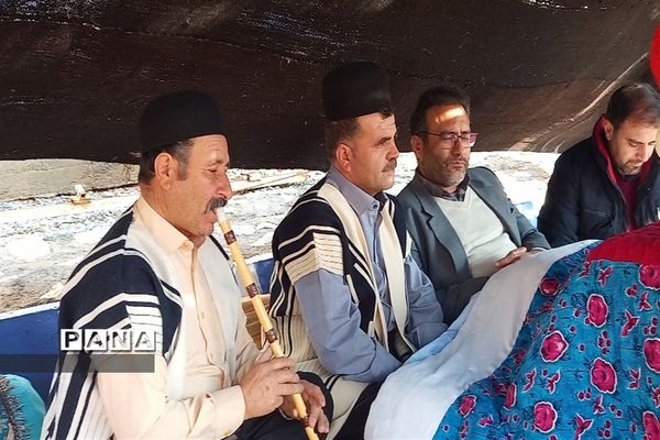 جشنواره غذای سنتی چهارمحال وبختیاری و شب یلدا در دبیرستان مرضیه