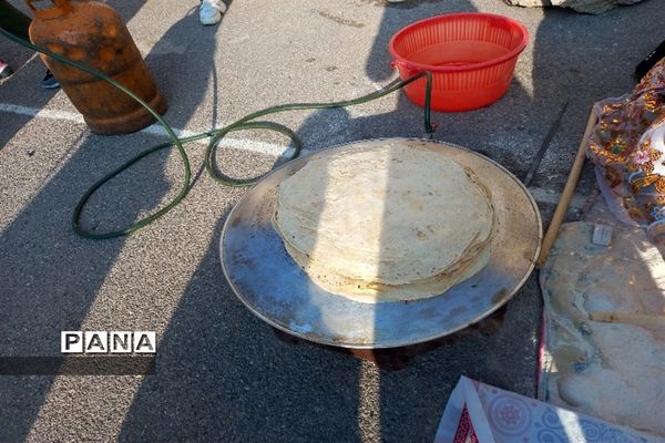 جشنواره غذای سنتی چهارمحال وبختیاری و شب یلدا در دبیرستان مرضیه