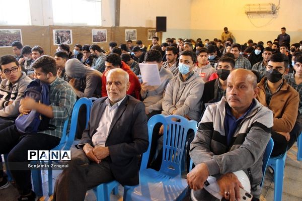 تشییع شهید گمنام در دبیرستان شریعتی بوشهر