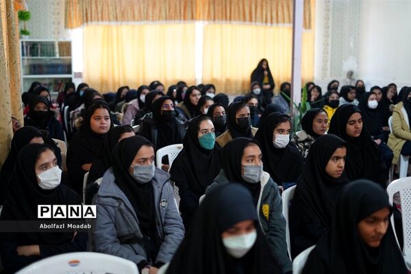 دیدار نماینده ترشیز با دانش‌آموزان مدارس کاشمر