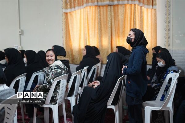 دیدار نماینده ترشیز با دانش‌آموزان مدارس کاشمر