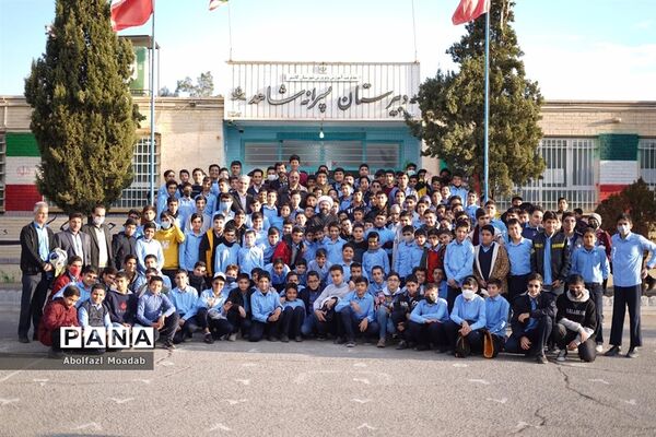 دیدار نماینده ترشیز با دانش‌آموزان مدارس کاشمر