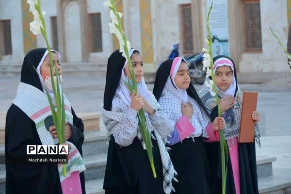 عطرافشانی گلزار شهدا ی بوشهر با حضورمعاون وزیر و رئیس سازمان مدارس و مراکز غیردولتی و توسعه مشارکت‌های مردمی وزارت آموزش و پرورش