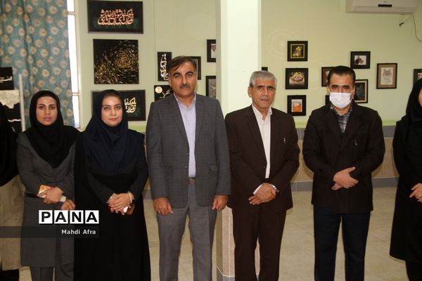 افتتاح نمایشگاه دست سازه های دانش‌آموزان هنرستان فرزانگان شهرستان بهبهان