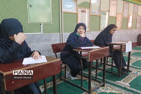 مسابقات قرآن ، نماز و عترت در دبیرستان دخترانه آزادگان