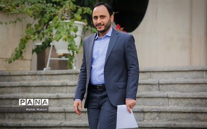 بهادری‌جهرمی: پرسشگری، شیوه دانشجویان و پاسخگویی وظیفه مسئولان است