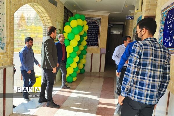 دیدار رئیس سازمان دانش‌آموزی استان فارس با دانش‌آموزان اهل  سنت روستای بلغان در جویم