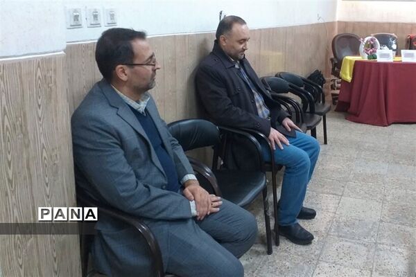 جلسه  قطبی متمرکز استانی تفکر و سبک زندگی در ملارد