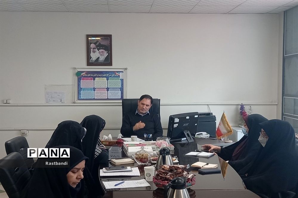 نشست تخصصی طرح شهید محمودوند (مبادی انسداد بی‌سوادی) آموزش و پرورش منطقه ۱۳