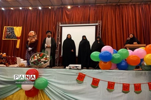 مراسم گرامیداشت یلدای فاطمی درشهرستان اسلامشهر