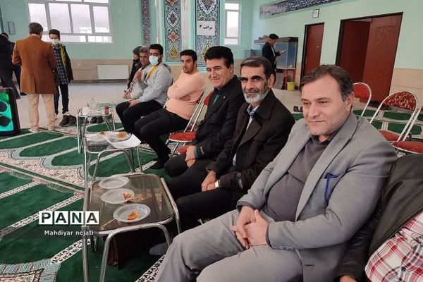 نشست هم‌دلی و همفکری همکاران فرهنگی  مقطع متوسطه دوم  آموزش و پرورش منطقه رودهن