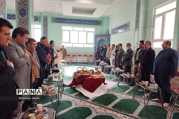 نشست هم‌دلی و همفکری همکاران فرهنگی  مقطع متوسطه دوم  آموزش و پرورش منطقه رودهن