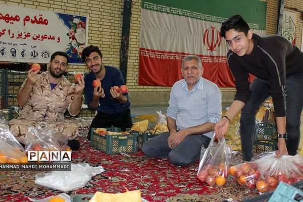 رزمایش کمک‌های مومنانه شب یلدا در فشافویه