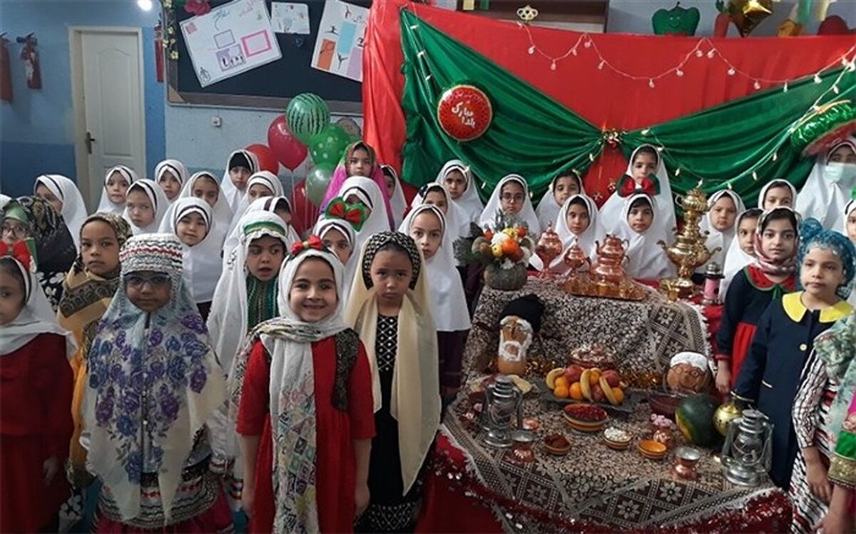 جشن آیینی یلدا در دبستان حضرت  زهرا ۲ رودهن/فیلم