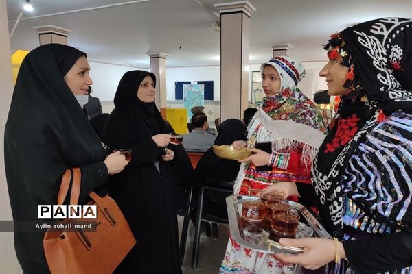 برگزاری مراسم شب یلدا در آموزش و پرورش شهرستان رباط کریم