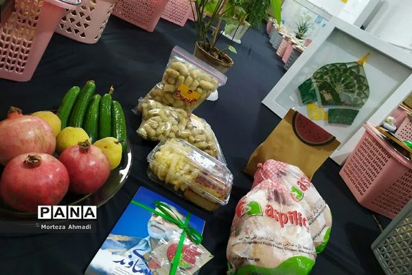 توزیع بیش از ۴۰ بسته یلدایی در مسجد ولیعصر (عج) دیلمان