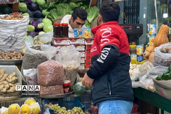 شور و شوق یلدایی در بازار خرید مردم