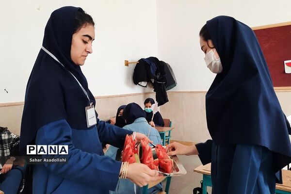 حال و‌ هوای یلدایی دانش‌آموزان سربندان دماوند