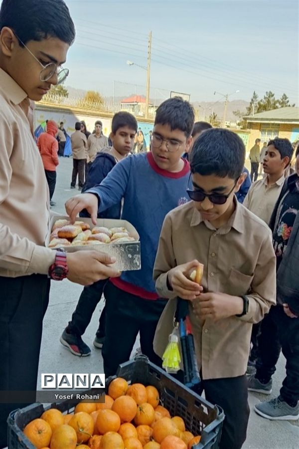 اجرای مراسم شب یلدا دبیرستان فرهنگ، کاشمر