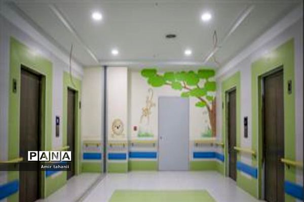 بازدید مدیرآموزش و پرورش منطقه ۱۸ از بیمارستان کودکان حکیم