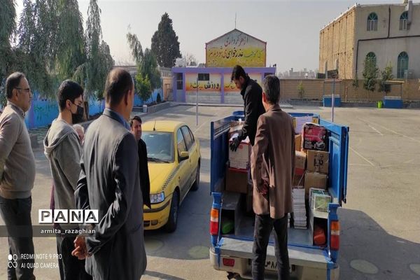 اهدای کتاب به کتابخانه‌های محروم  وکم‌برخوردار روستایی