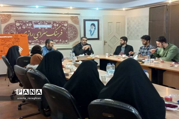 آیین رونمایی از دوره آموزشی نویسندگی قلمرو ویژه نوجوانان