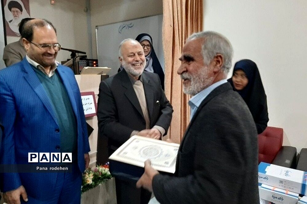 مراسم تجلیل از رانندگان و کامیون‌داران ایثارگر رودهن