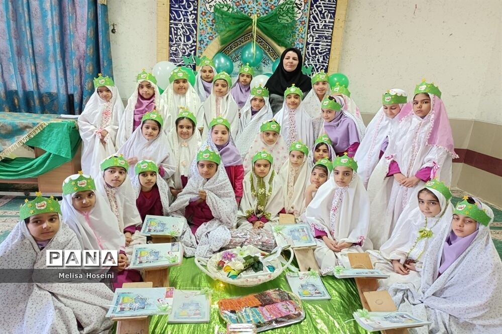 جشن یادگیری قرآن دانش‌آموزان آموزشگاه شهید خورسندیان ناحیه 4 شیراز