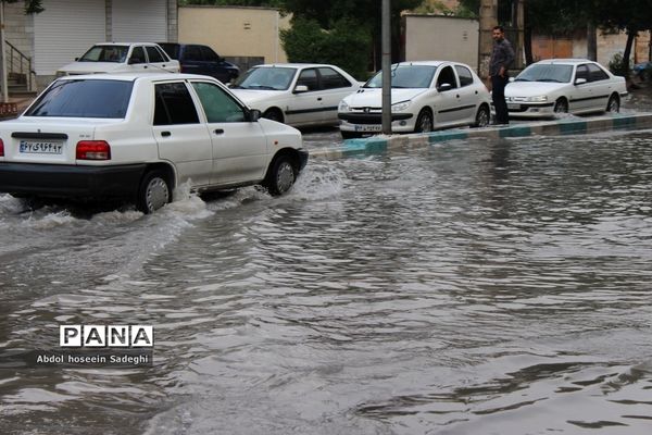 بارش باران و آبگرفتگی معابر در بوشهر