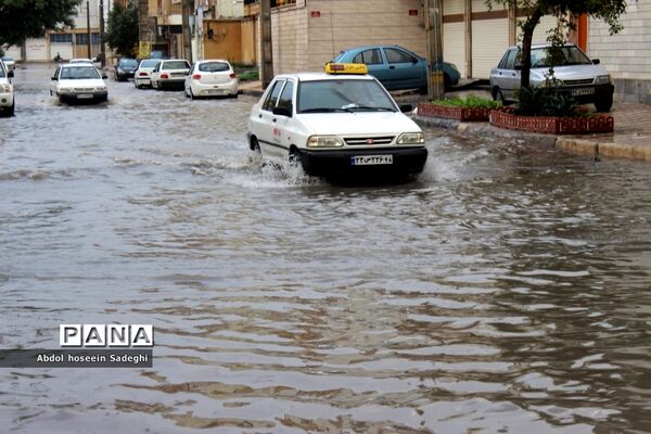 بارش باران و آبگرفتگی معابر در بوشهر