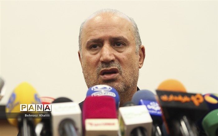 بابت برخی اتفاقات عذرخواهی می‌کنم؛‌ سرمربی تیم ملی باید در آرامش انتخاب شود