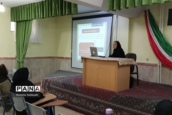 کارگاه‌های آموزشی ساحت‌های شش‌گانه در سند تحول بنیادین آموزش و پرورش  در هنرستان مبتکران رودهن