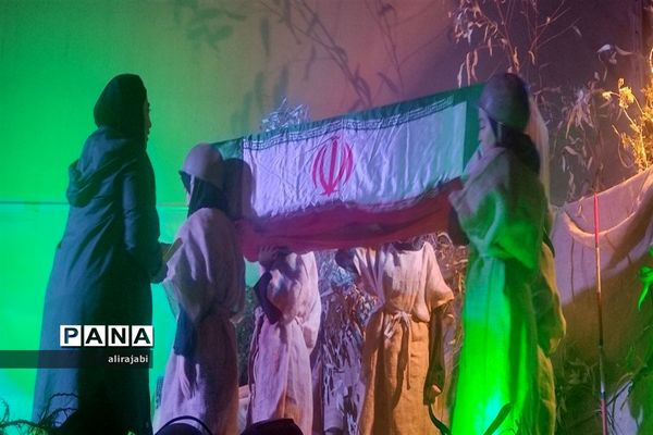 تئاتر «دعوتنامه» در کانون فاطمیه (س) منطقه کهریزک به روی صحنه رفت
