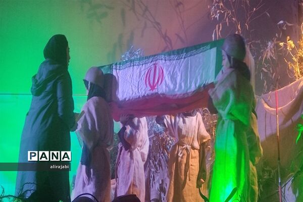 تئاتر «دعوتنامه» در کانون فاطمیه (س) منطقه کهریزک به روی صحنه رفت