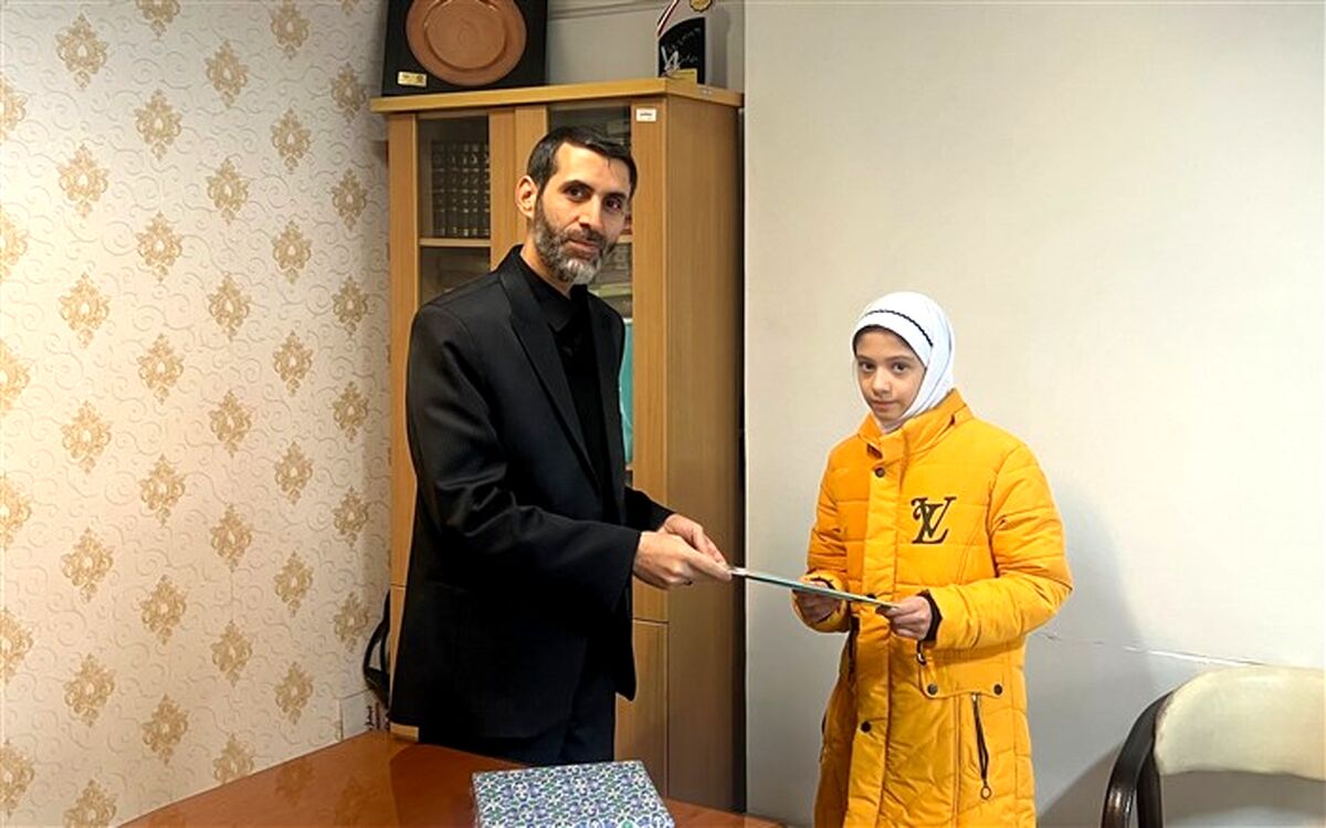 کسب مقام سوم مسابقه نقاشی شهر تهران توسط دانش‌آموز منطقه ۵