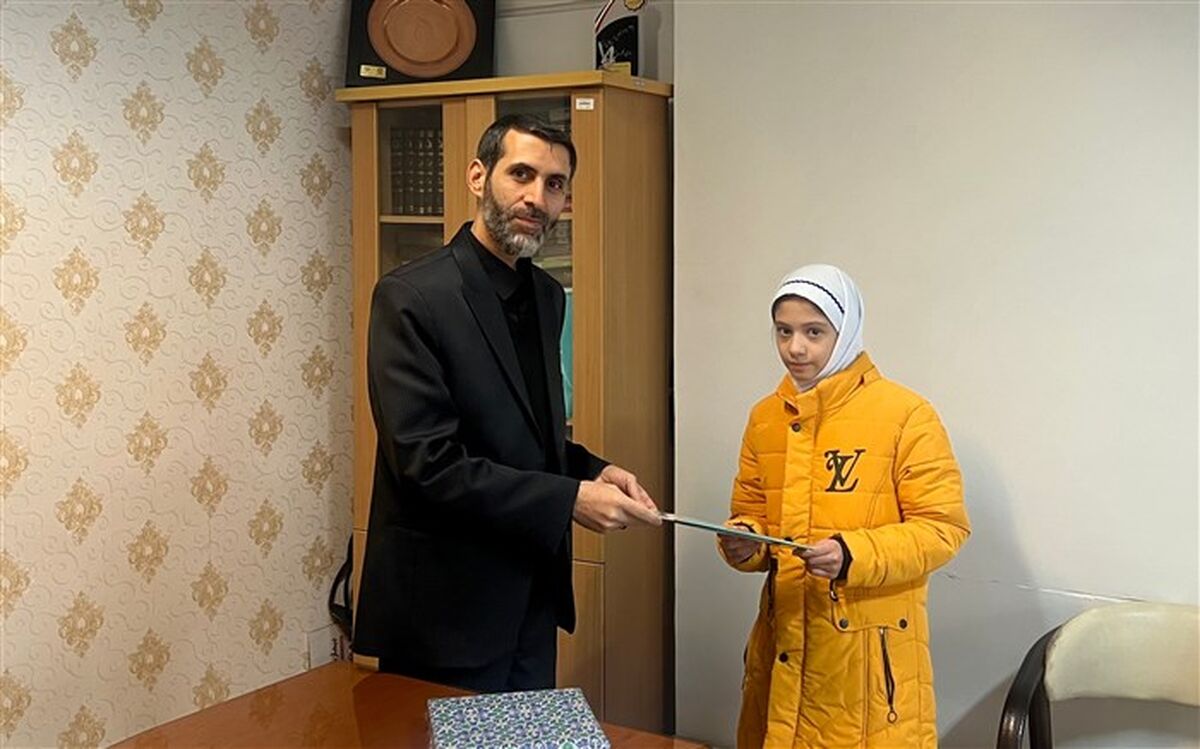 کسب مقام سوم مسابقه نقاشی شهر تهران توسط دانش‌آموز منطقه ۵