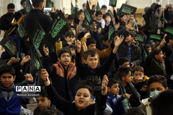 اجتماع دانش‌آموزی «نوگلان فاطمی» در حرم حضرت معصومه(س)