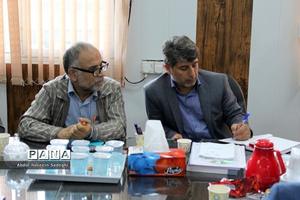 نشست مشترک معاونت آموزش ابتدایی با مسئولان مدارس راهیان کوثر استان بوشهر