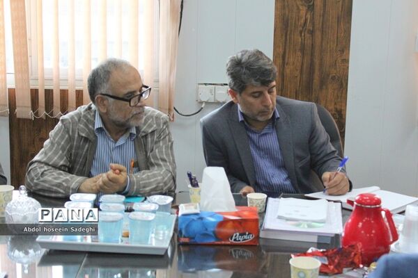 نشست مشترک معاونت آموزش ابتدایی با مسئولان مدارس راهیان کوثر استان بوشهر