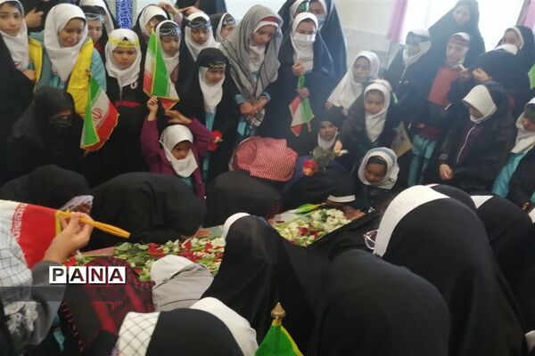 تشییع شهید گمنام در دبستان شاهد‌‌عبدالرحمن  آدمی ابرکوه