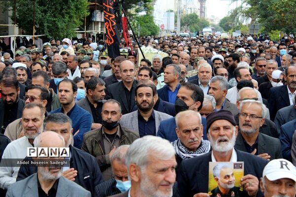تشییع پیکر 3 شهید گمنام دفاع مقدس در بوشهر