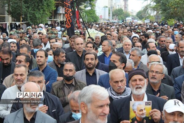 تشییع پیکر 3 شهید گمنام دفاع مقدس در بوشهر