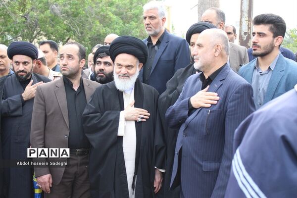 تشییع پیکر 3 شهید گمنام دفاع مقدس در بوشهر
